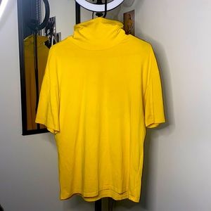 Yellow bright turtleneck